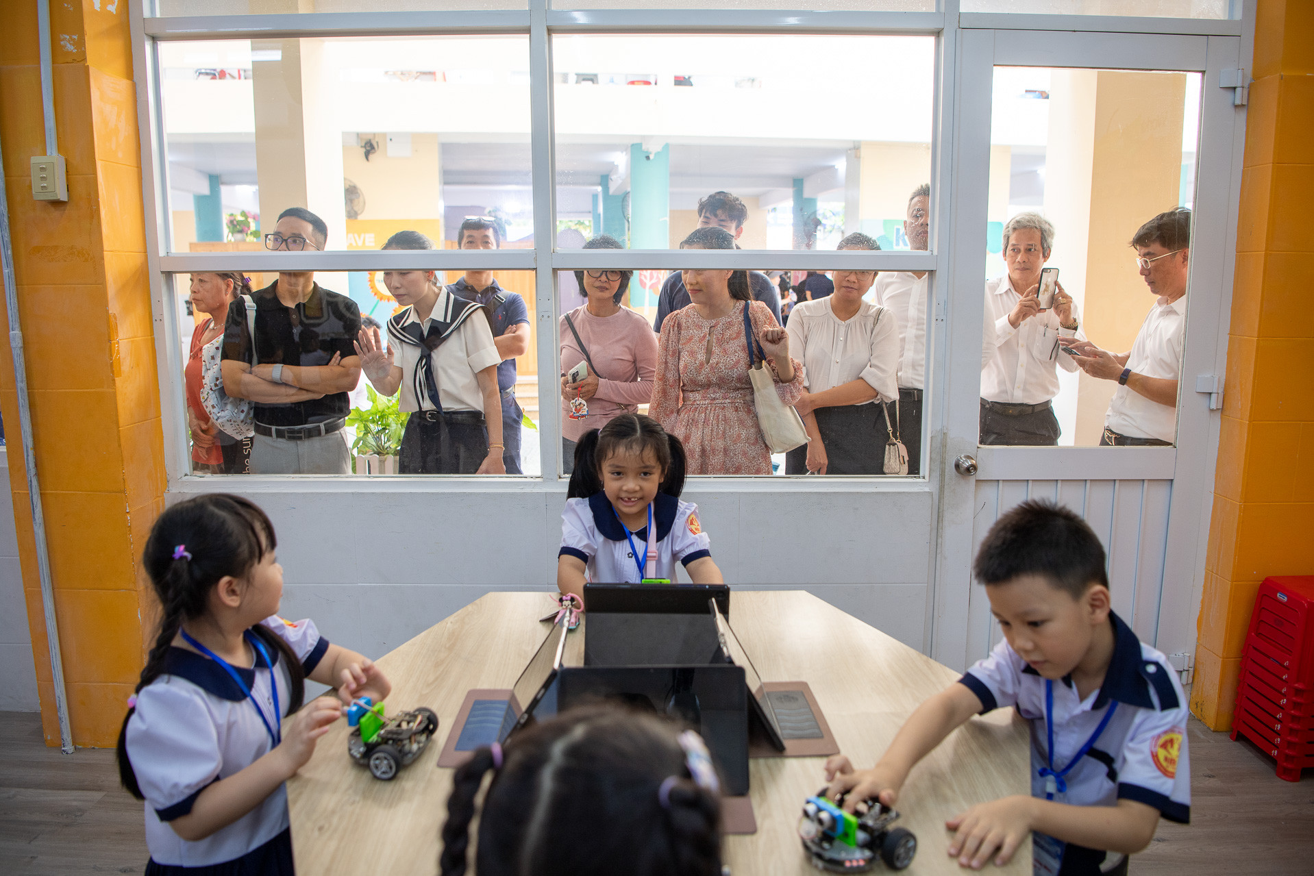Lớp 1 tựu trường tiểu học Tuấn Hùng 6.jpg