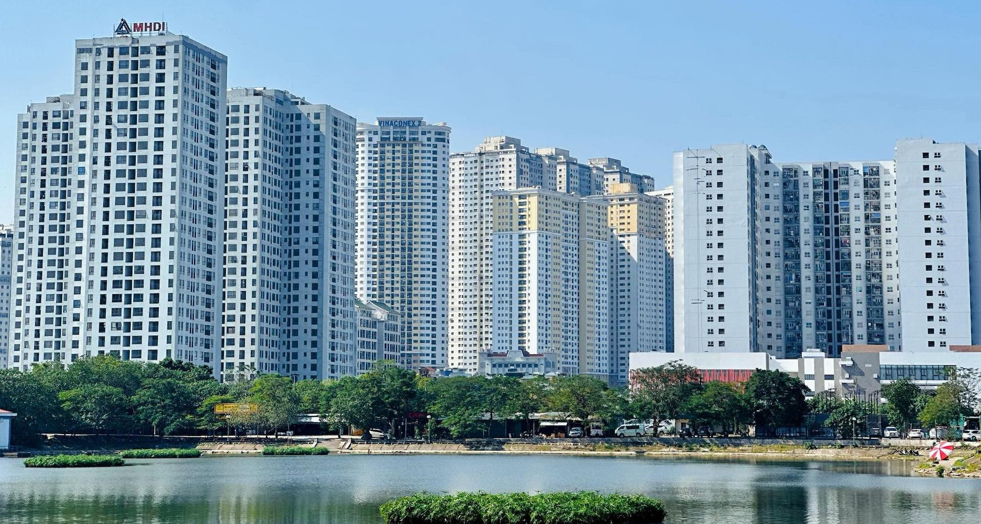Ai được vay vốn hỗ trợ mua nhà thương mại dưới 70m2, giá dưới 15 triệu đồng/m2?