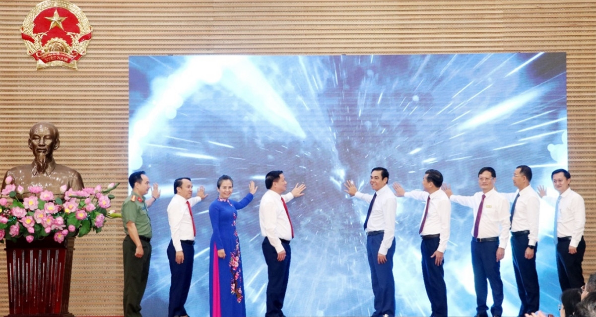 Nghệ An ra mắt, đưa vào vận hành thử nghiệm kho dữ liệu dùng chung
