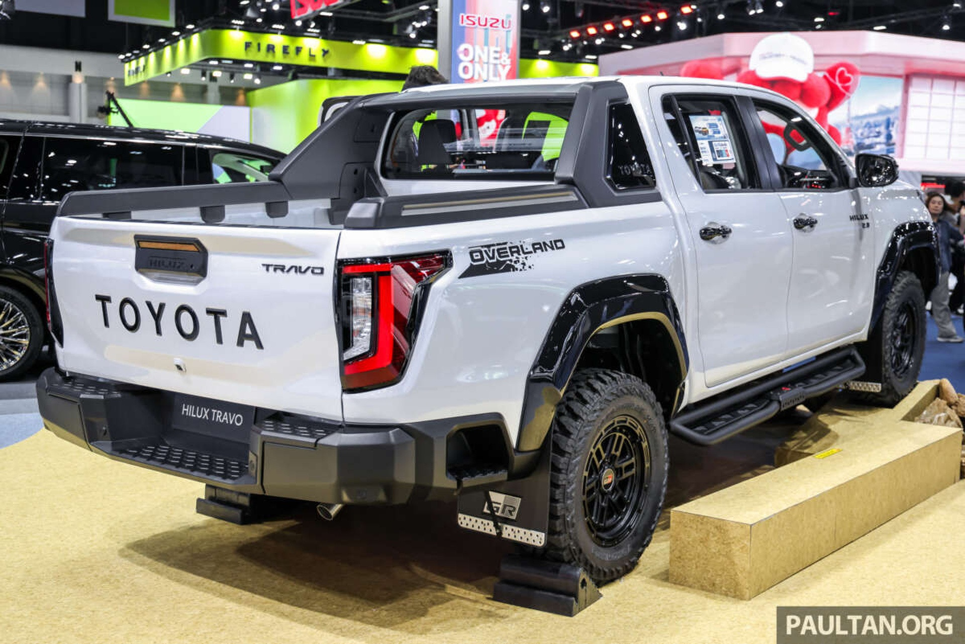 https://static-images.vnncdn.net/vps_images_publish/000001/000003/2026/9/30/toyota-hilux-travo-2-1920px-3182.jpg