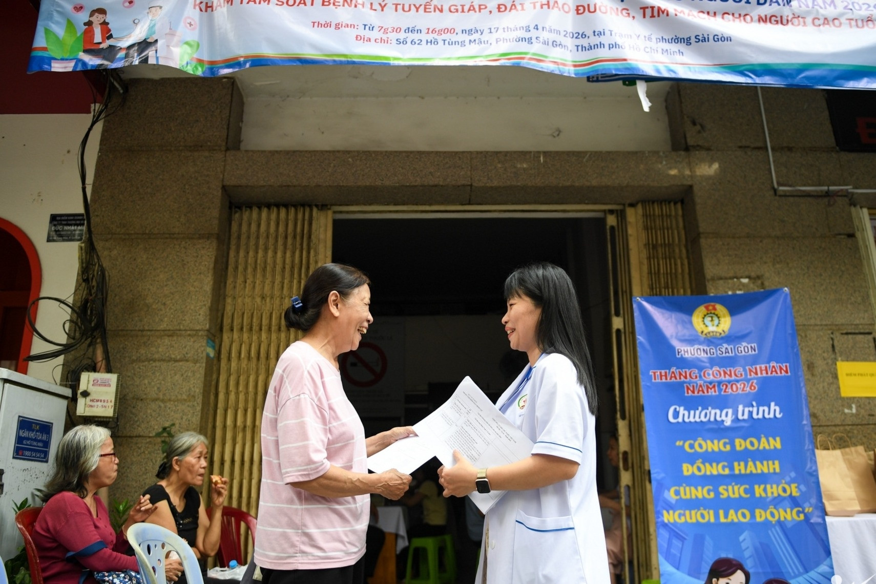 w kham suc khoe nguyen hue 5 986 1601.jpg