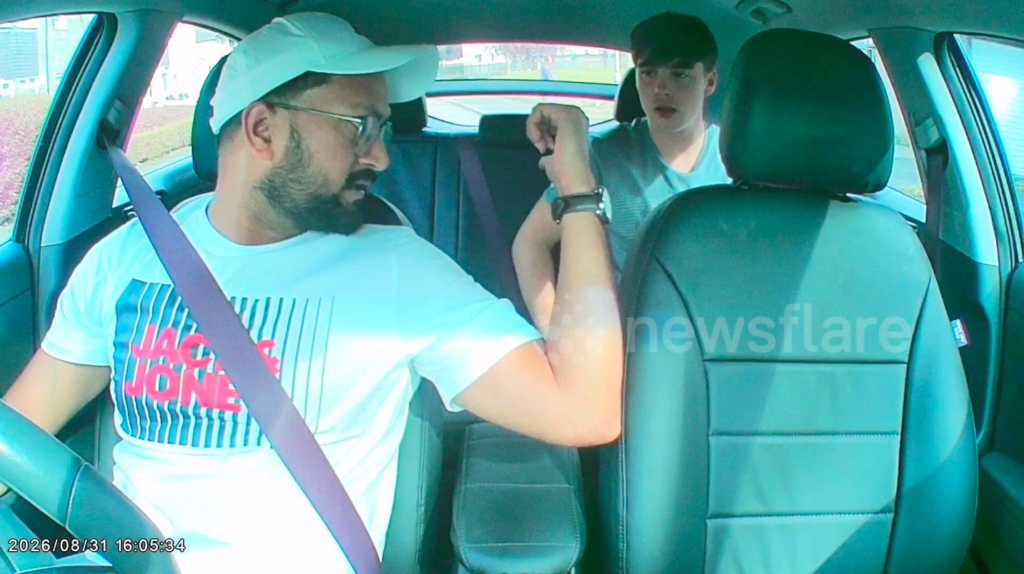 Khach di taxi 1.jpg