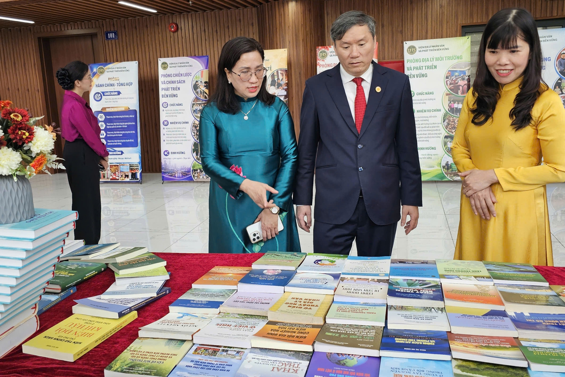 Lan tỏa giá trị của khoa học xã hội, địa lý nhân văn trong phát triển đất nước
