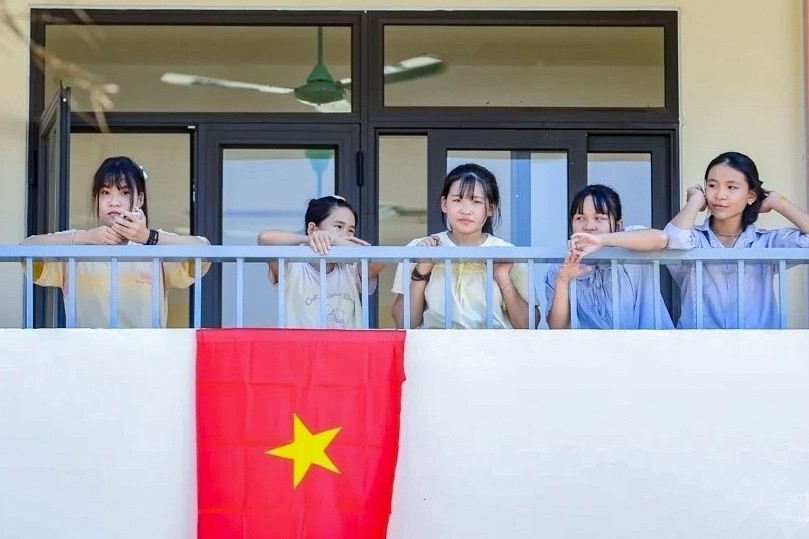 'Trước đây, chúng em chỉ thấy những ngôi trường hiện đại trên tivi'