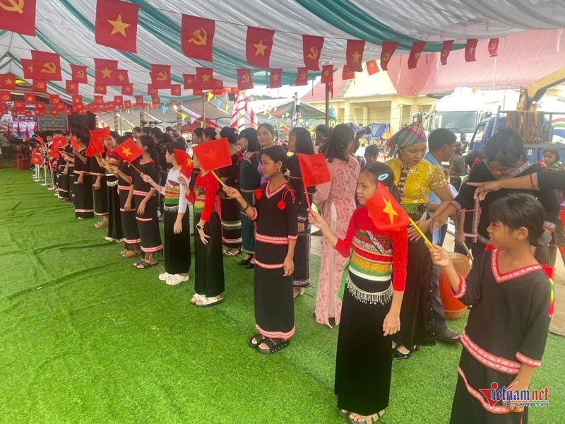 W-Trường nội trú Ia Púch 6.jpg