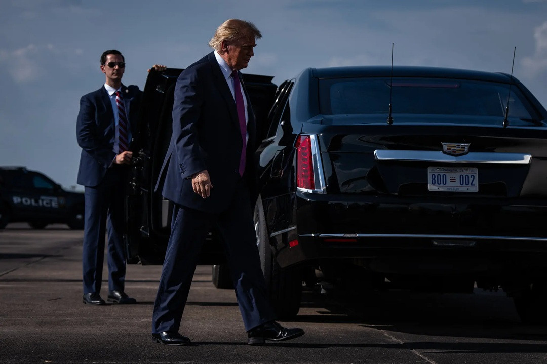 00dc trump econ bhwg superJumbo.jpg