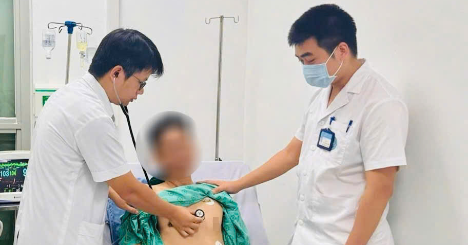 35 phút ép tim cứu người đàn ông ngừng tuần hoàn
