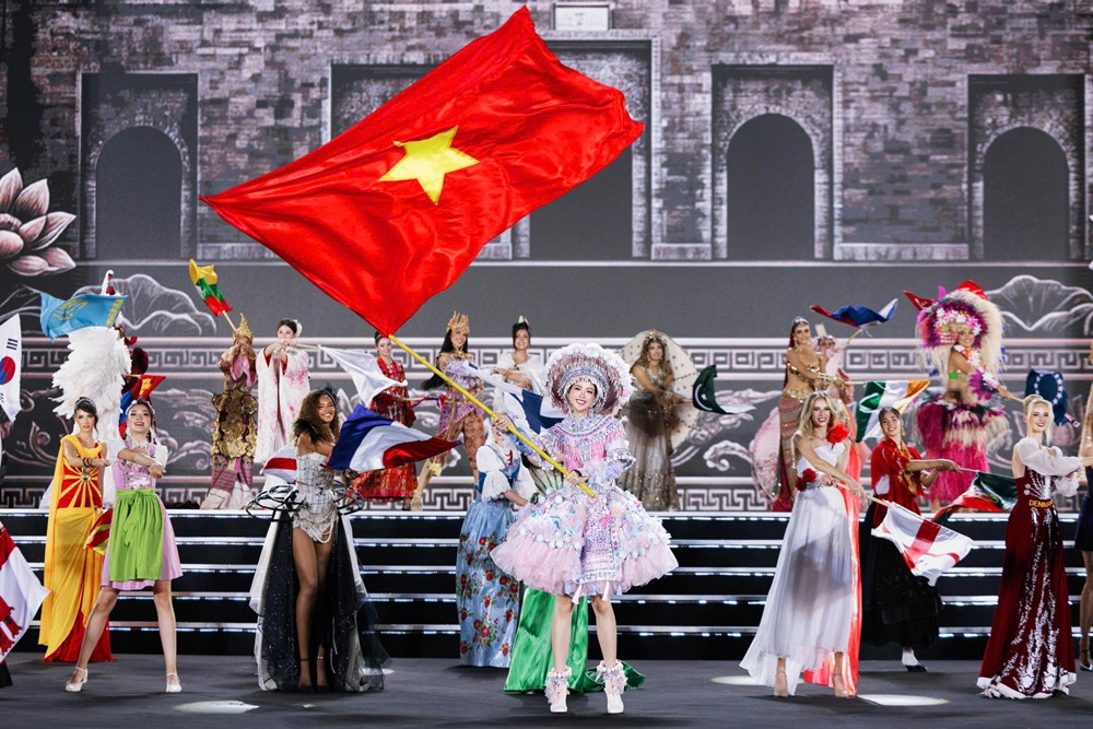 https://static-images.vnncdn.net/vps_images_publish/000001/000003/2026/9/5/miss-world-002-2516.jpg