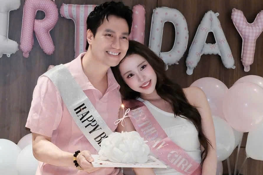 Sinh nhật tuổi 38 ngọt ngào của diễn viên Quỳnh Nga bên bạn trai NSƯT Việt Anh