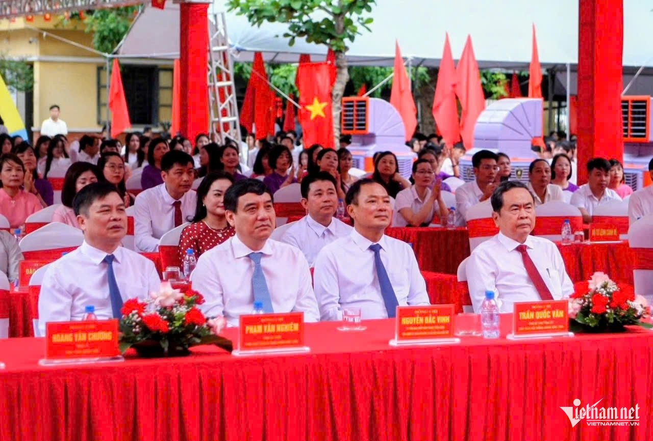 W-chu tich quoc hoi.jpg