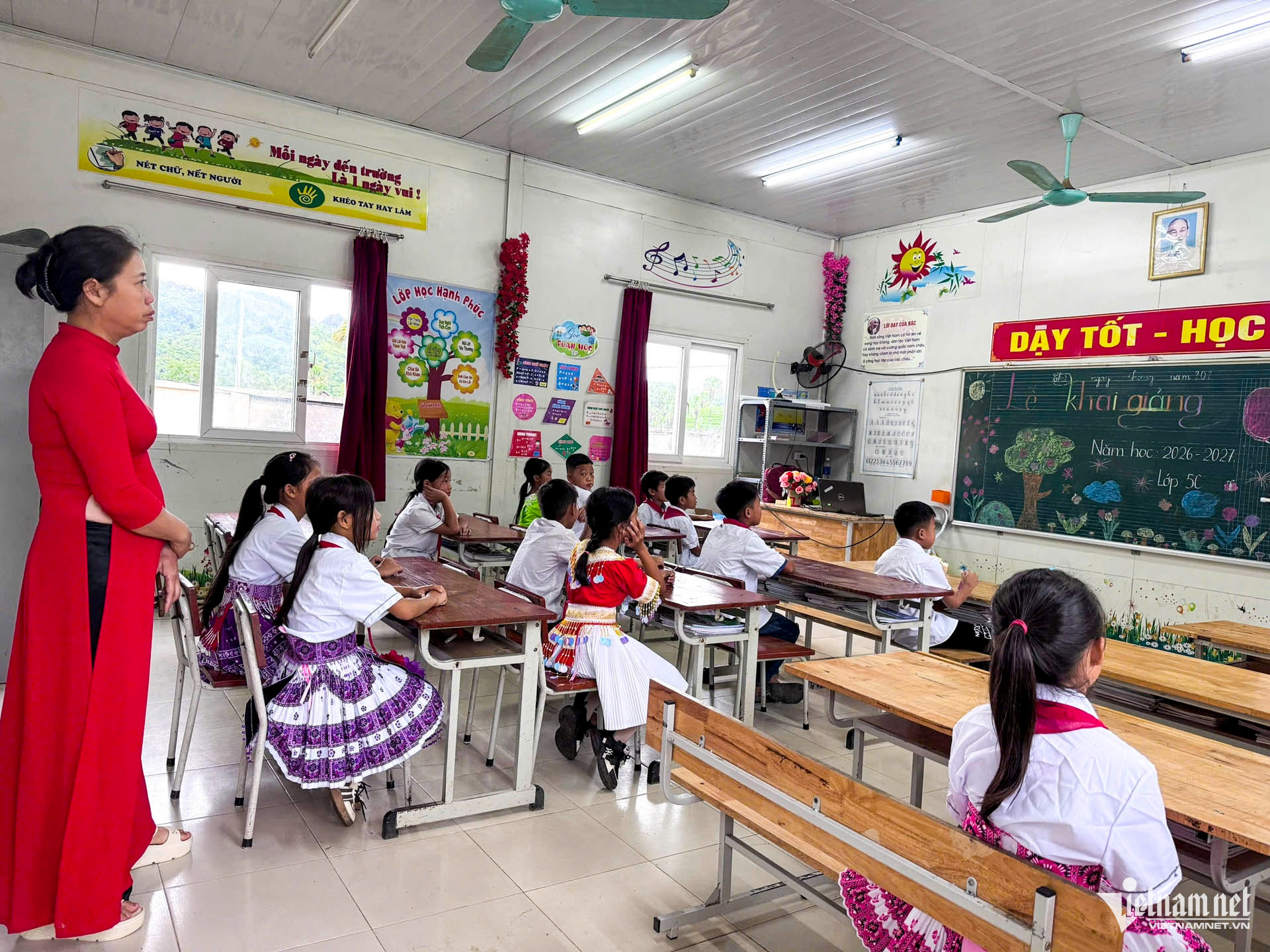 W-khai giảng thái nguyên68.JPG.jpg