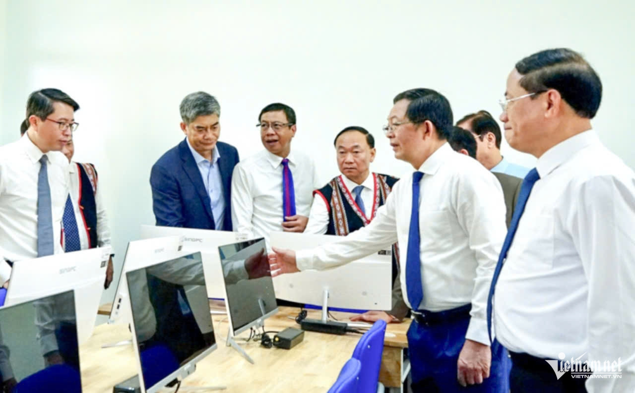 W-PTT Ho Quoc Dung.jpg