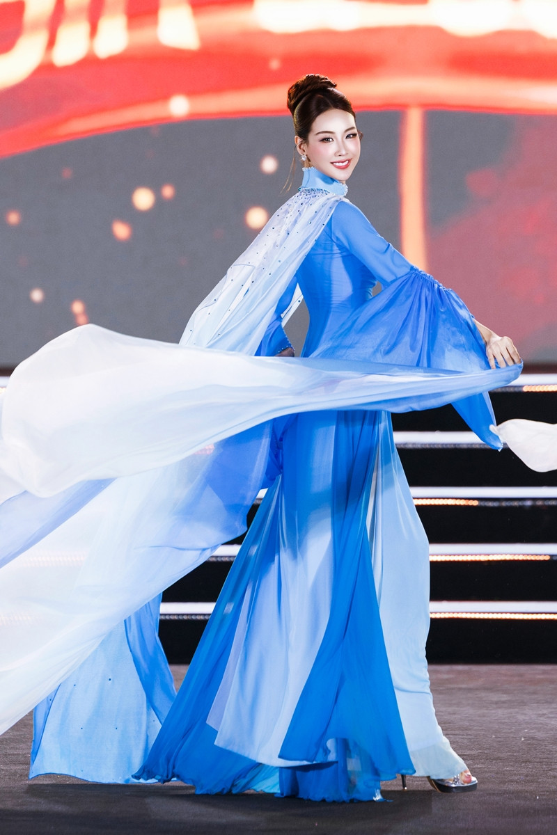 https://static-images.vnncdn.net/vps_images_publish/000001/000003/2026/9/6/bao-ngoc-002-244.jpg