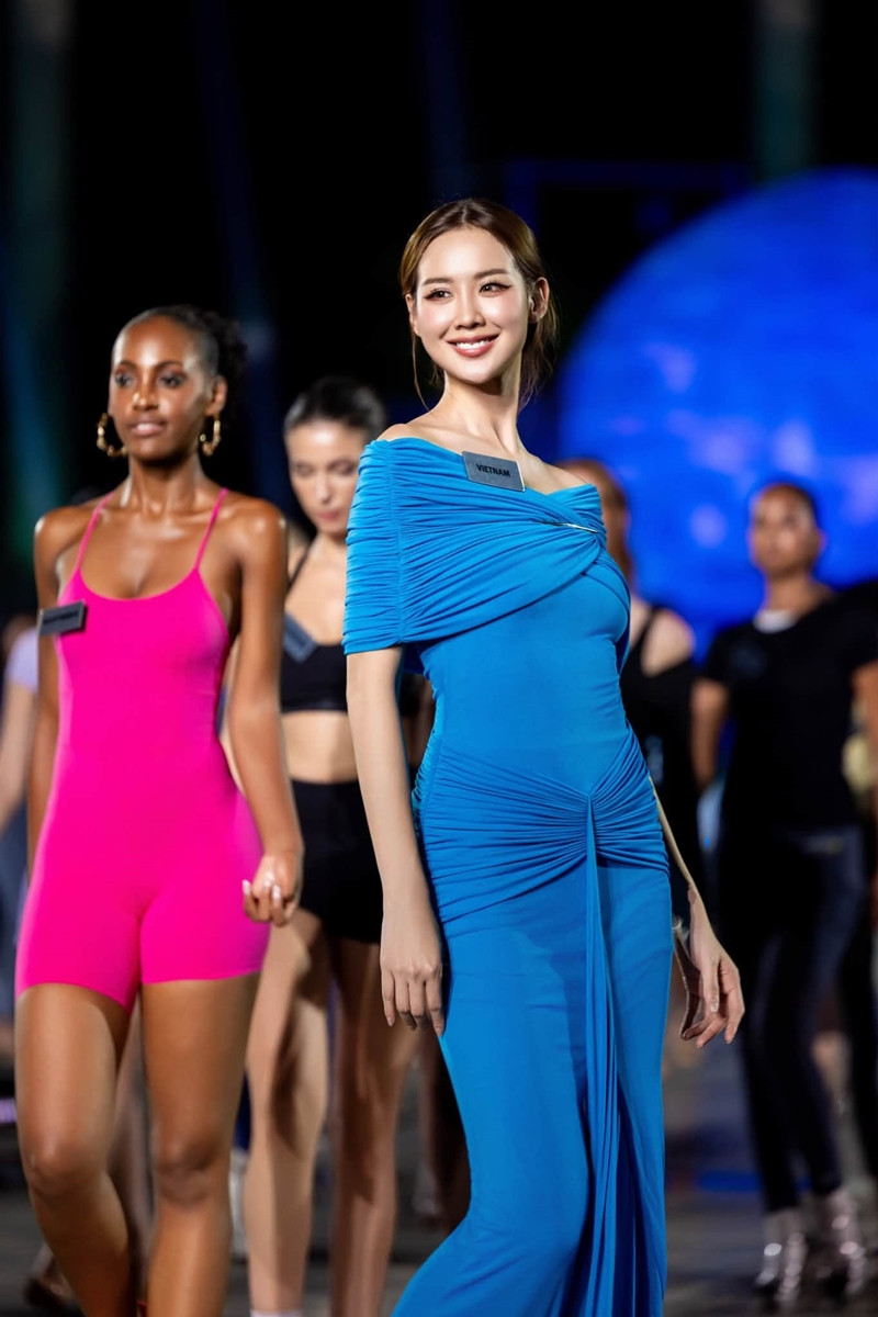 https://static-images.vnncdn.net/vps_images_publish/000001/000003/2026/9/6/bao-ngoc-019-220.jpg