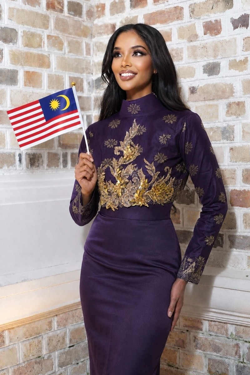 https://static-images.vnncdn.net/vps_images_publish/000001/000003/2026/9/6/miss-malaysia-011-466.jpg
