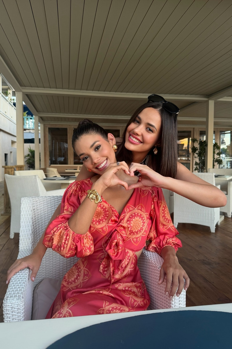https://static-images.vnncdn.net/vps_images_publish/000001/000003/2026/9/6/miss-world-018-192.jpg