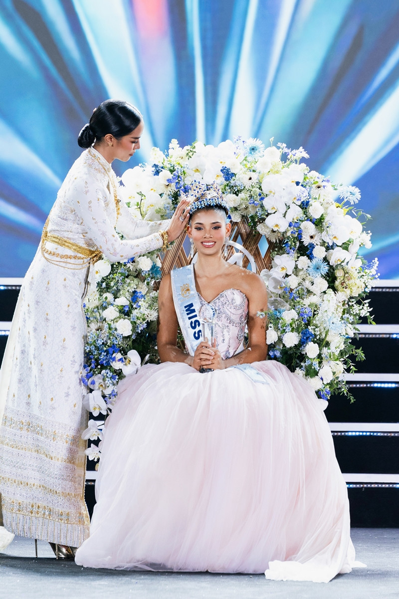 https://static-images.vnncdn.net/vps_images_publish/000001/000003/2026/9/6/miss-world-029-185.jpg