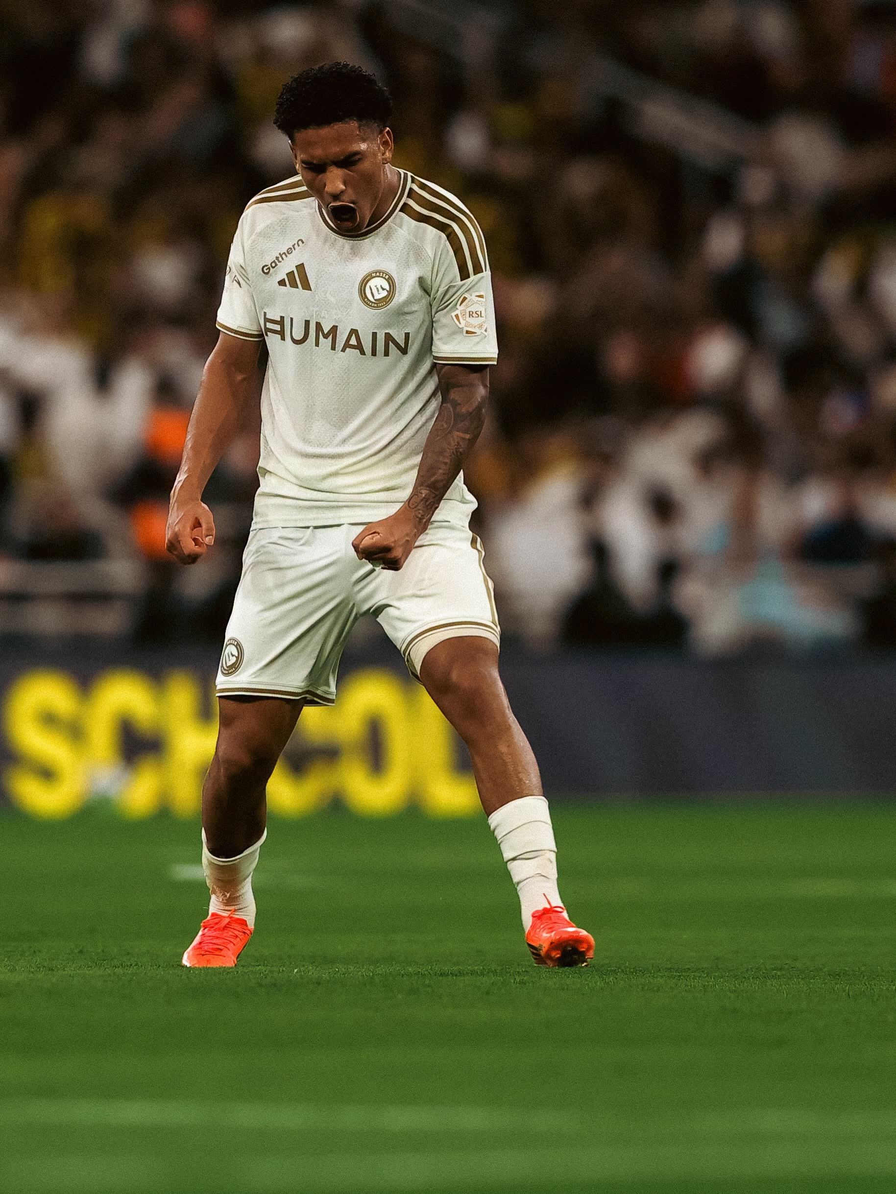 https://static-images.vnncdn.net/vps_images_publish/000001/000003/2026/9/6/ronaldi-al-nassr-1-135.jpg