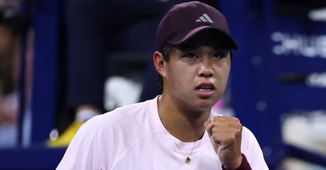 Tay vợt gốc Việt thắng nghẹt thở, vào vòng 4 US Open 2026