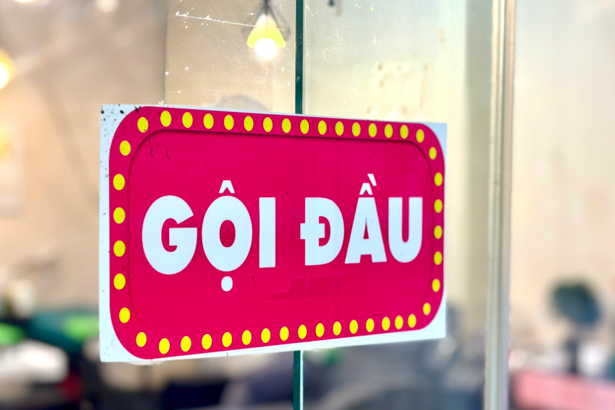 Tôi xót tiền khi tháng nào vợ cũng chi 600 ngàn đồng để gội đầu