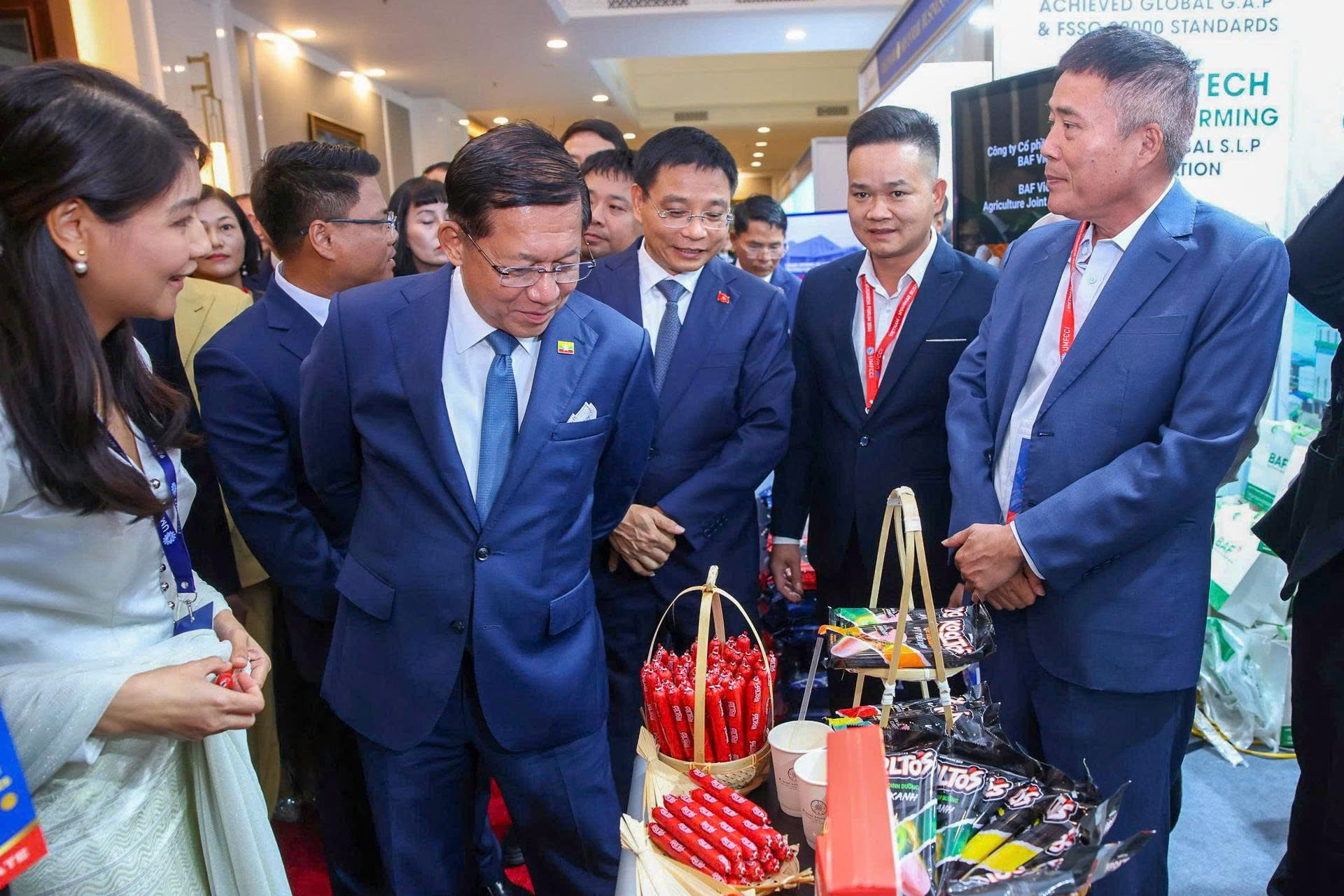 Tổng thống Myanmar mời doanh nghiệp Việt Nam đến đầu tư