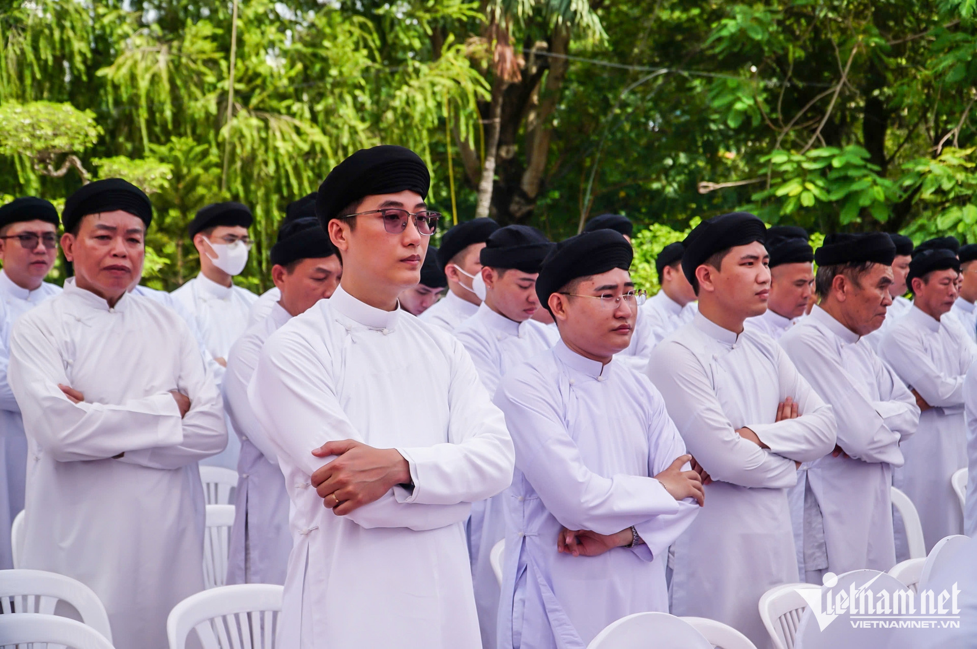 W-cao đài TPHCM   nguyễn huế 3.jpg