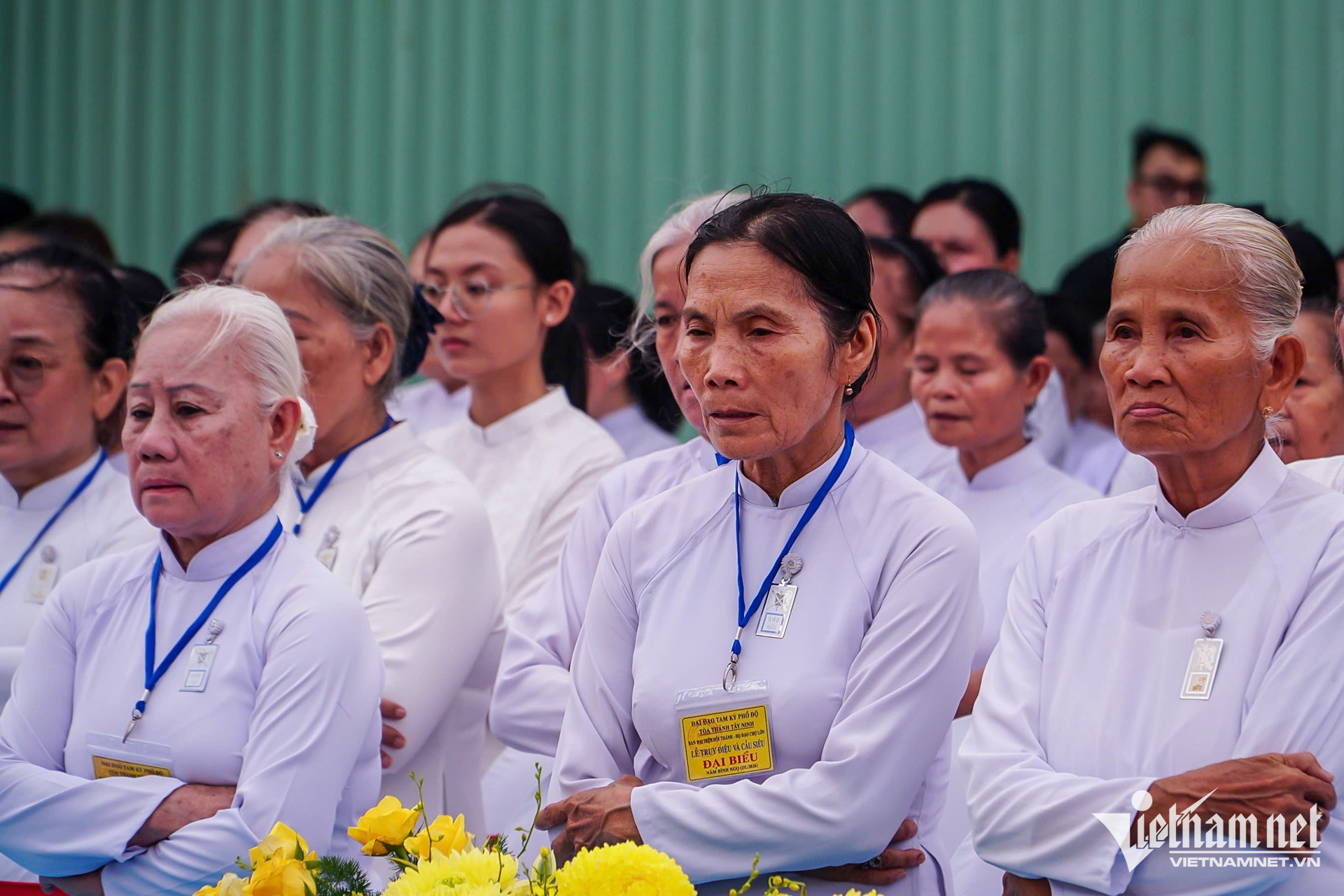 W-cao đài TPHCM   nguyễn huế 5.jpg
