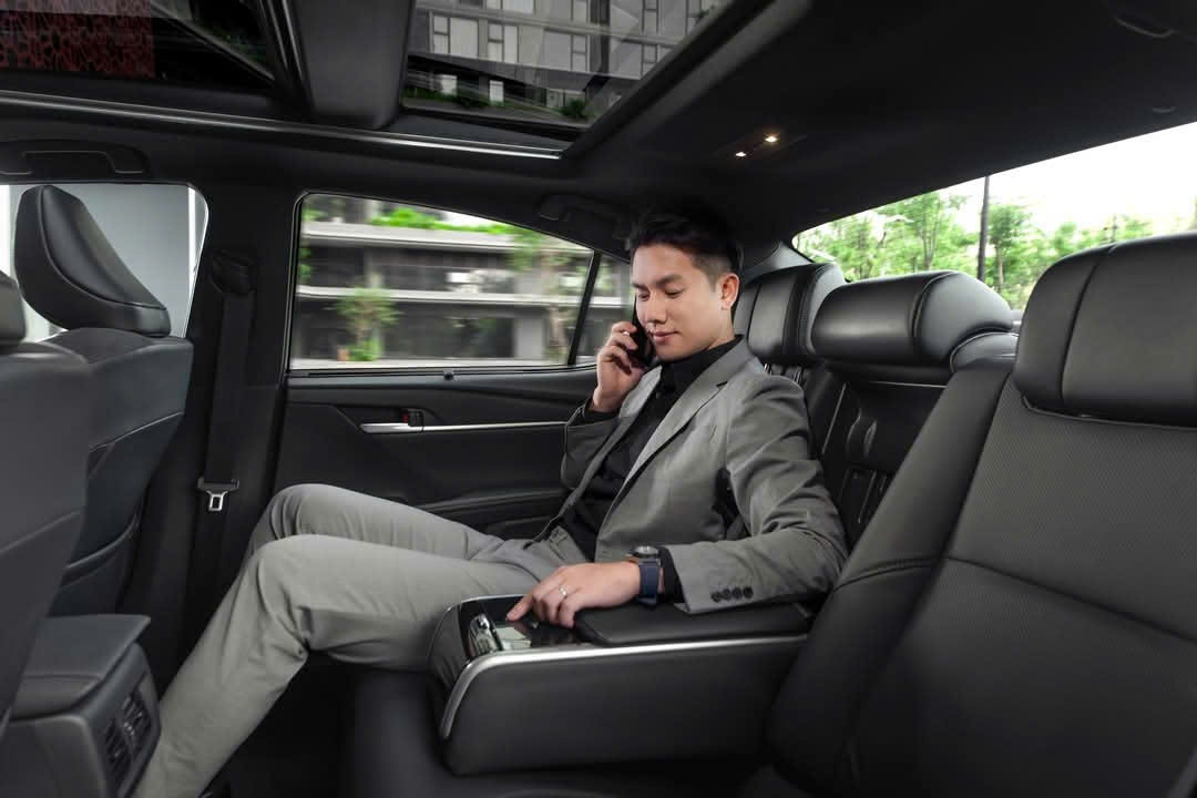 4 mẫu xe sedan có không gian nội thất rộng đến bất ngờ, không thua SUV