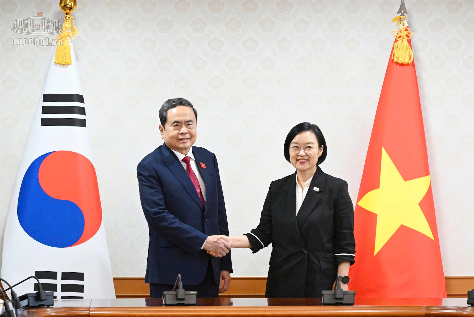 Chủ tịch Quốc hội Trần Thanh Mẫn hội kiến Thủ tướng Hàn Quốc Han Seong-sook