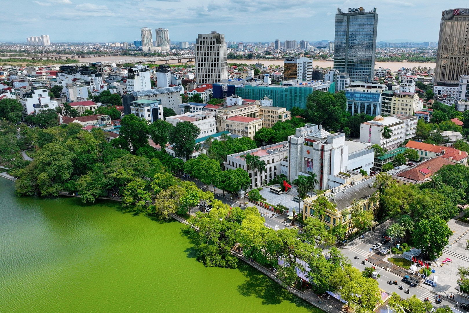 Hà Nội nghiên cứu bố trí tòa nhà 9 tầng, tháp tài chính quanh hồ Hoàn Kiếm