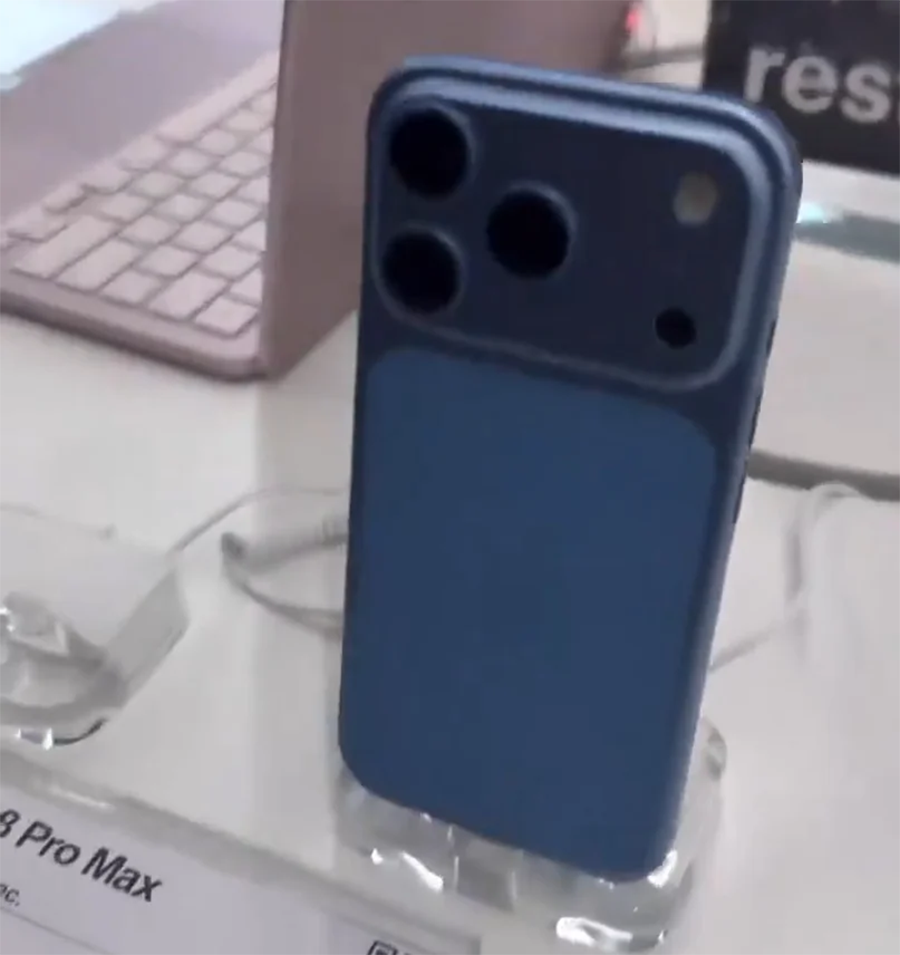 iPhone 18  pro max xanh.png