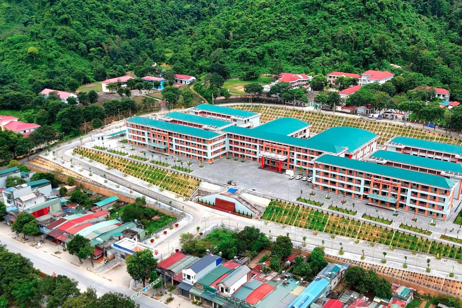 Lai Châu: Trường Petrovietnam - Phong Thổ sẵn sàng cho năm học mới