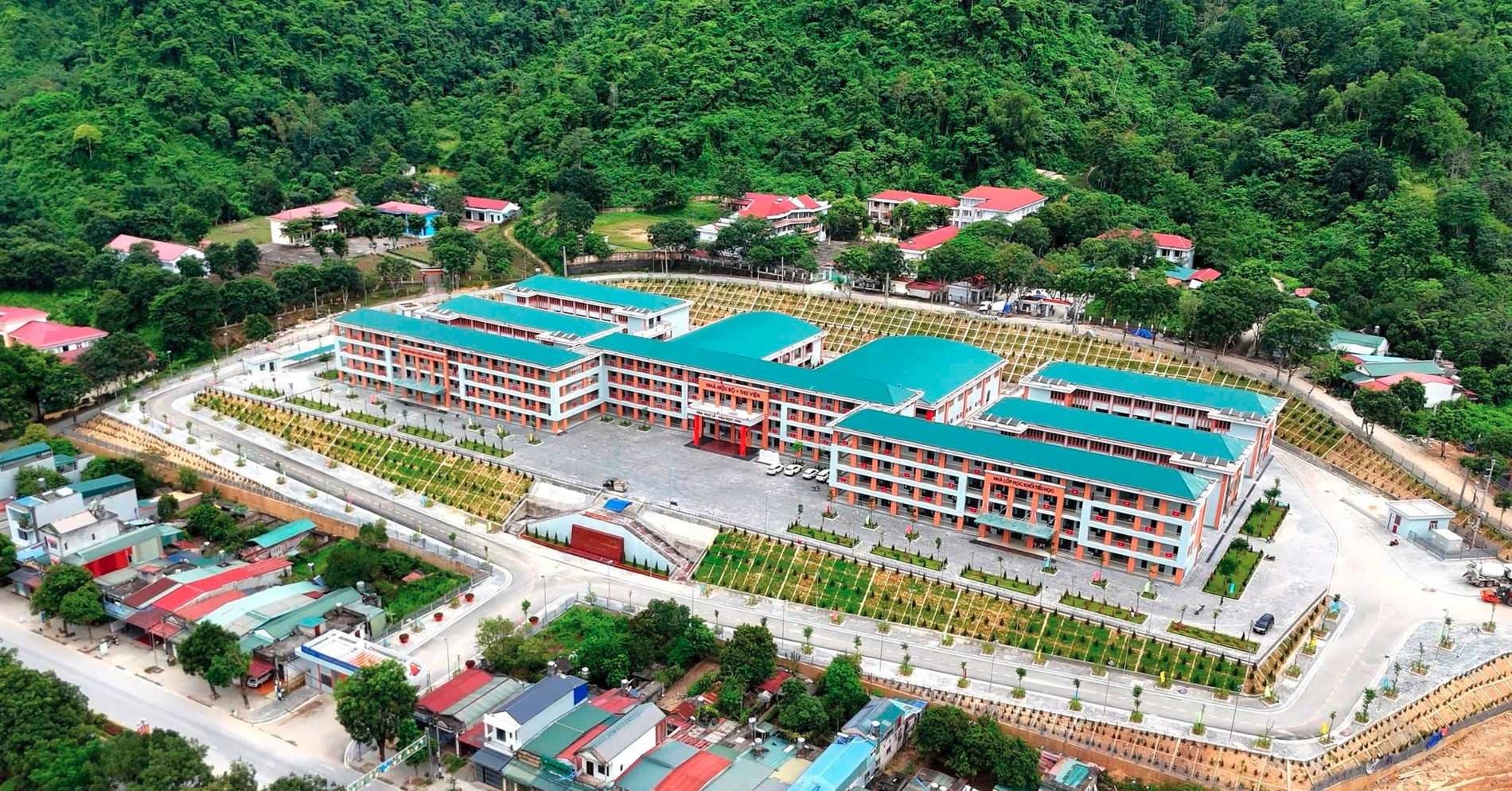 Lai Châu: Trường Petrovietnam - Phong Thổ sẵn sàng cho năm học mới