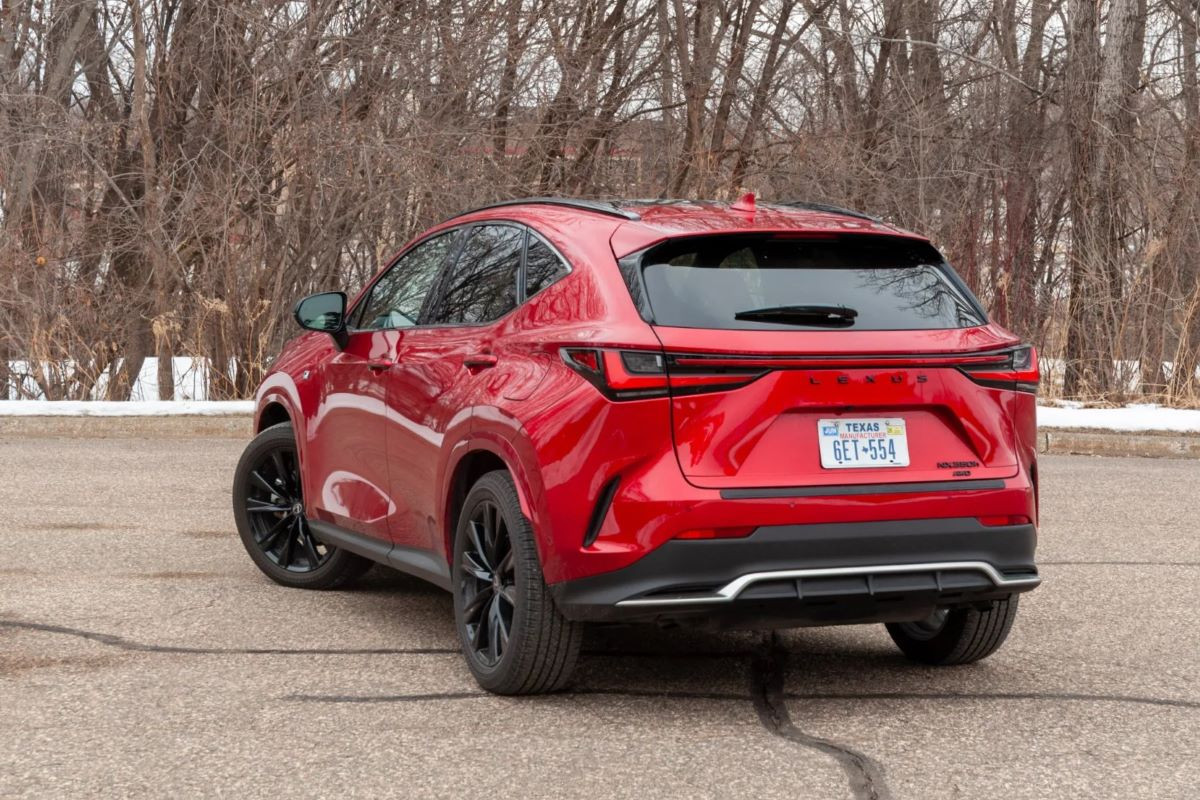 Lexus NX 350h (2).jpg