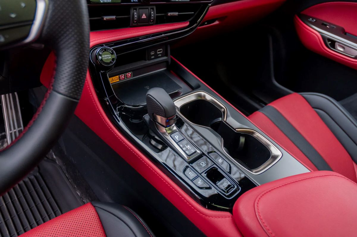 https://static-images.vnncdn.net/vps_images_publish/000001/000003/2026/9/7/lexus-nx-350h-6-1526.jpg