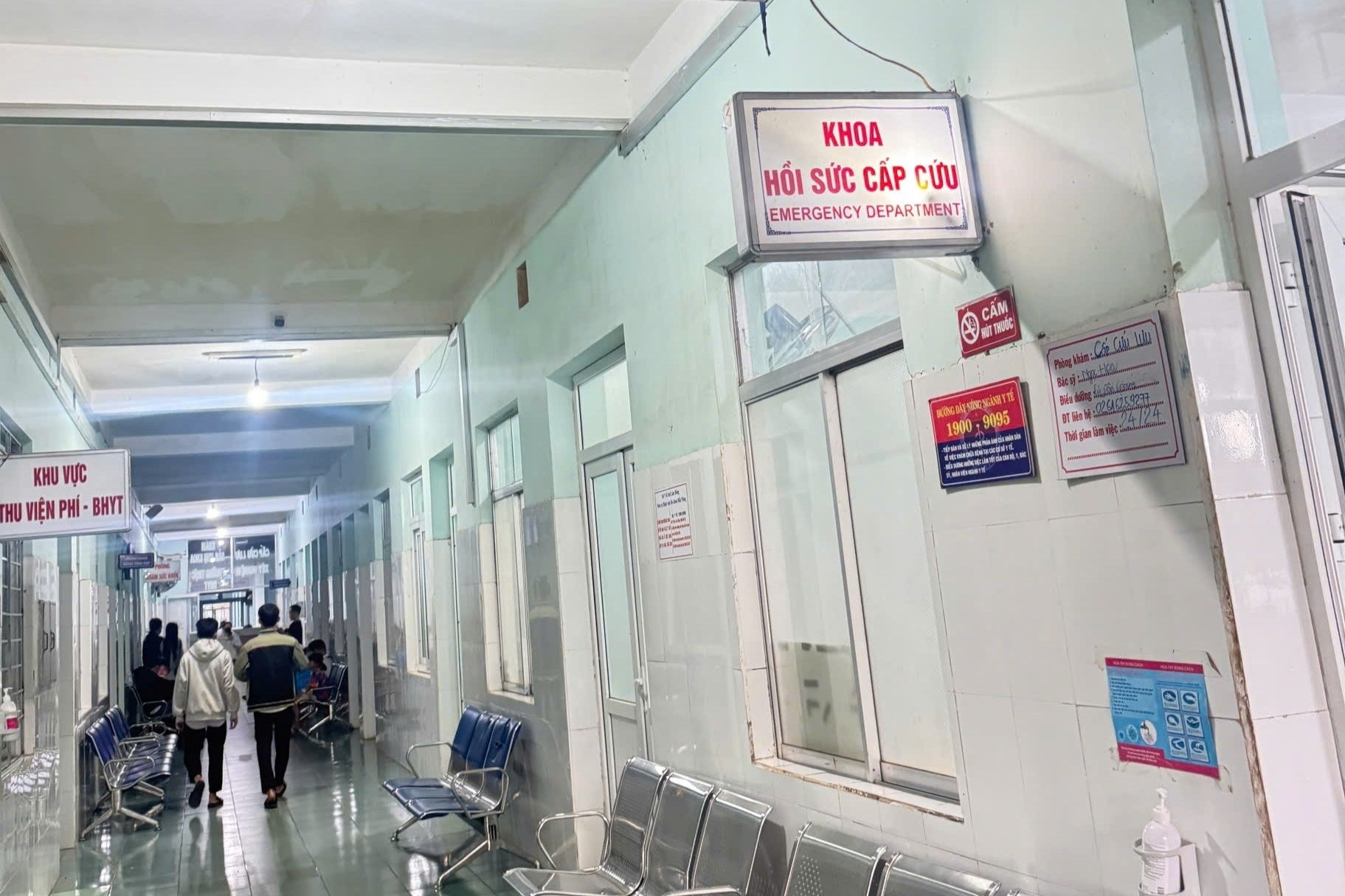 Người đàn ông đâm chết nữ chủ quán ăn rồi uống thuốc trừ sâu tự sát
