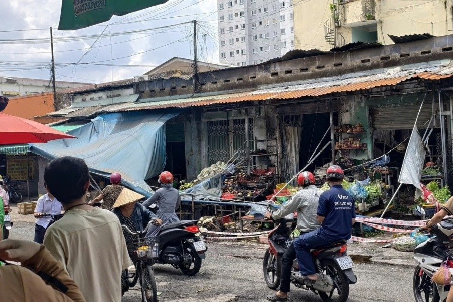 Vụ cháy ki-ốt rau củ ở TPHCM: Người vợ cũng không qua khỏi