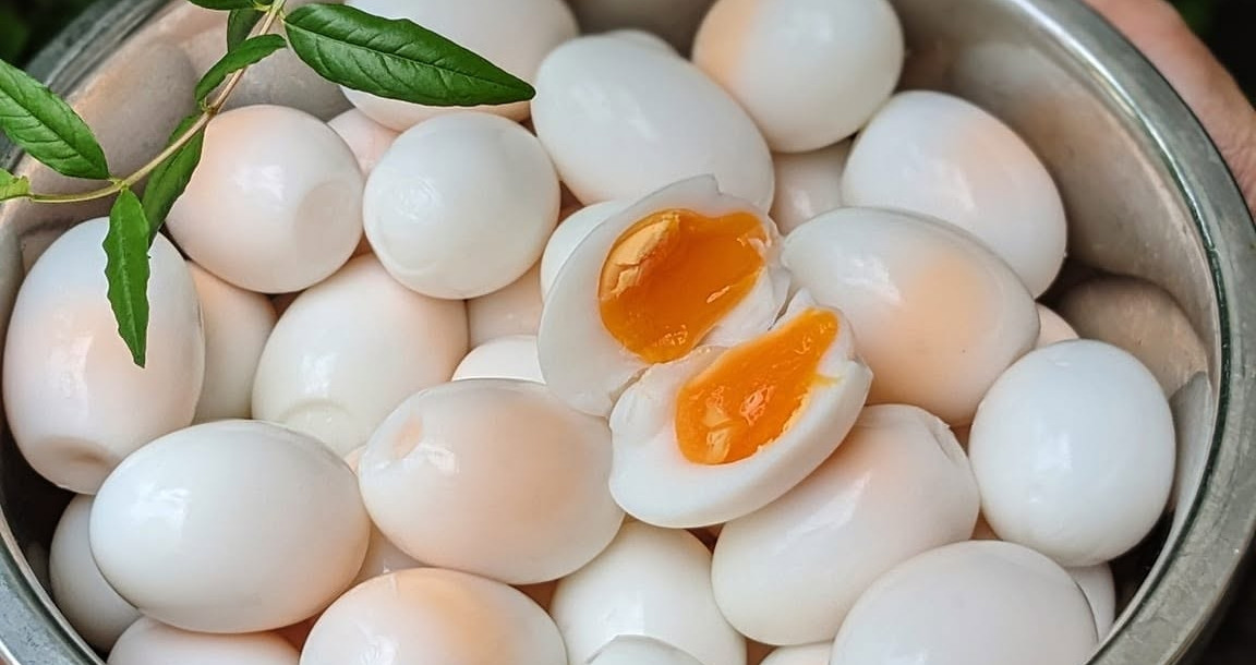 Luộc trứng vịt bao nhiêu phút thì chín, cách luộc dễ bóc vỏ?