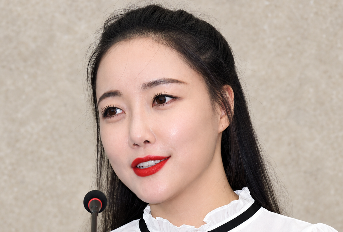 Nữ ca sĩ bị bắt giữ vì lái xe khi say xỉn