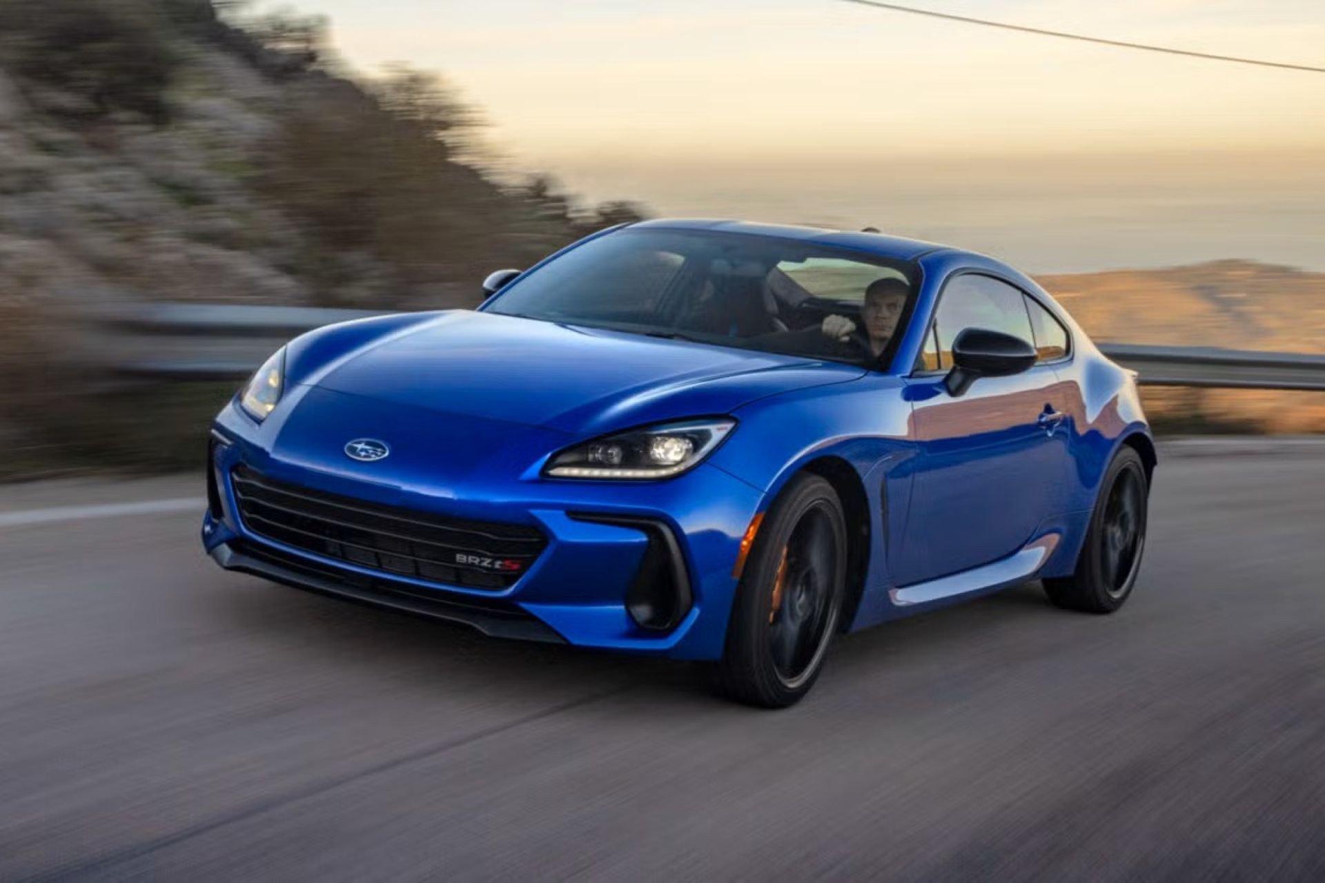https://static-images.vnncdn.net/vps_images_publish/000001/000003/2026/9/8/subaru-brz-3121.jpg