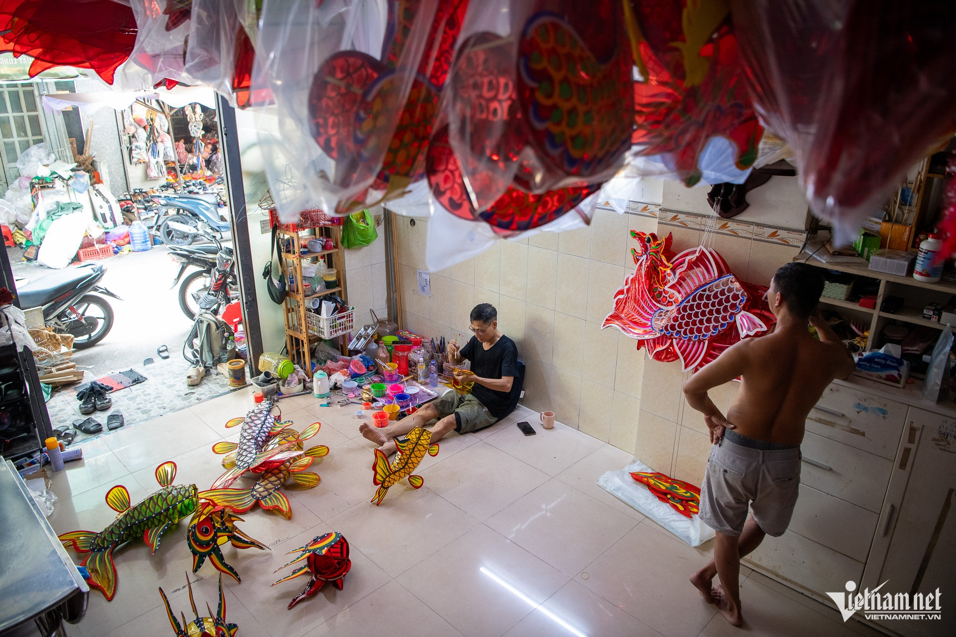 W-Nghệ nhân làm lồng đèn trung thu Tuấn Hùng 28.jpg