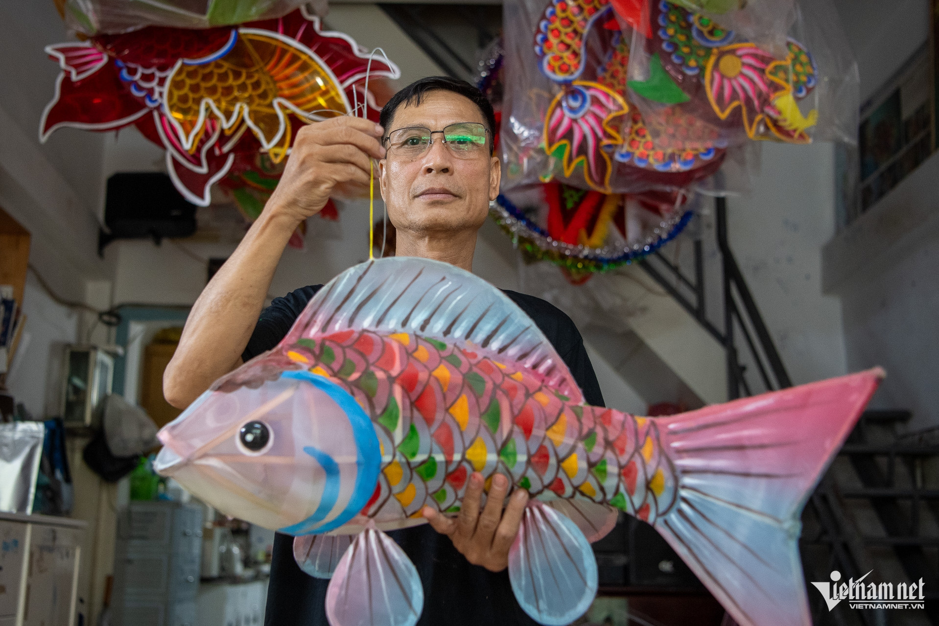 W-Nghệ nhân làm lồng đèn trung thu Tuấn Hùng 55.jpg