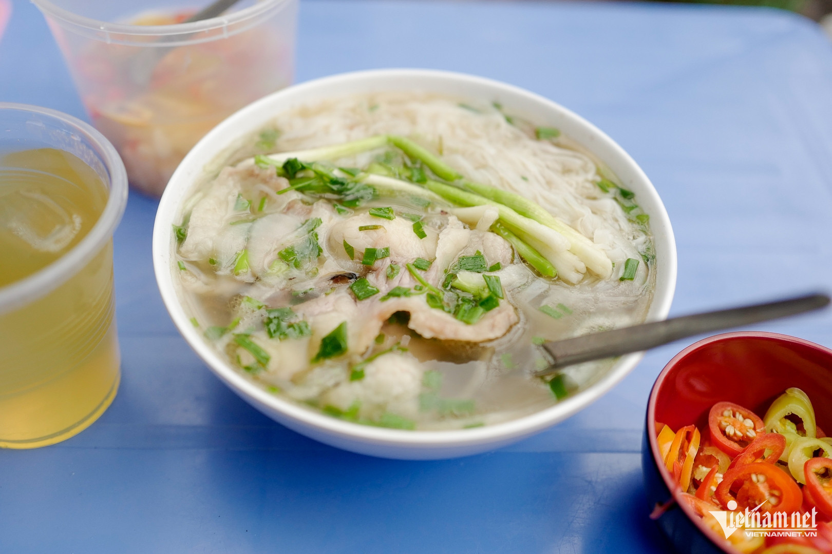 w pho van 29 114962.jpg