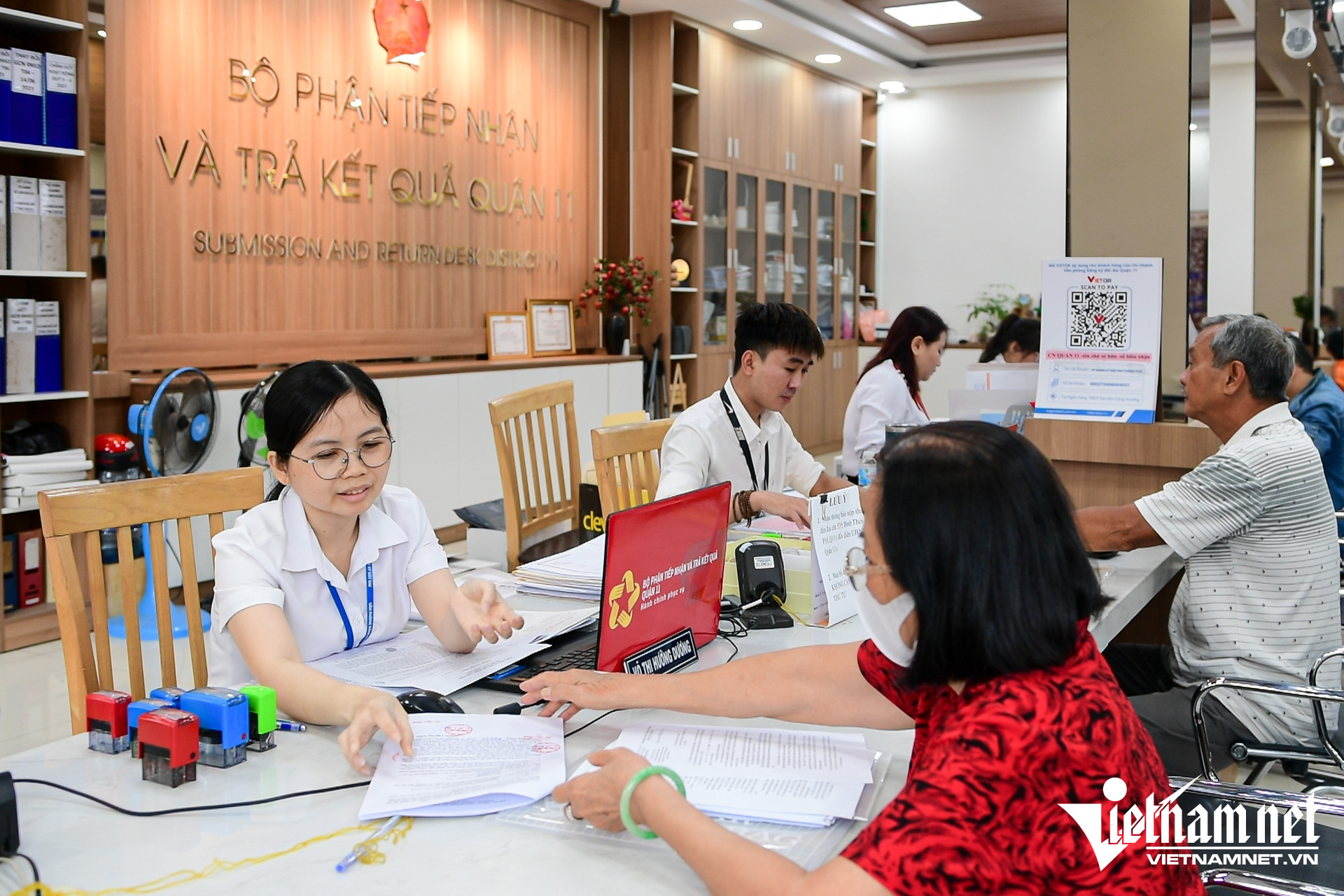 W-thủ tục hành chính TPHCM Nguyễn Huế 11.jpg
