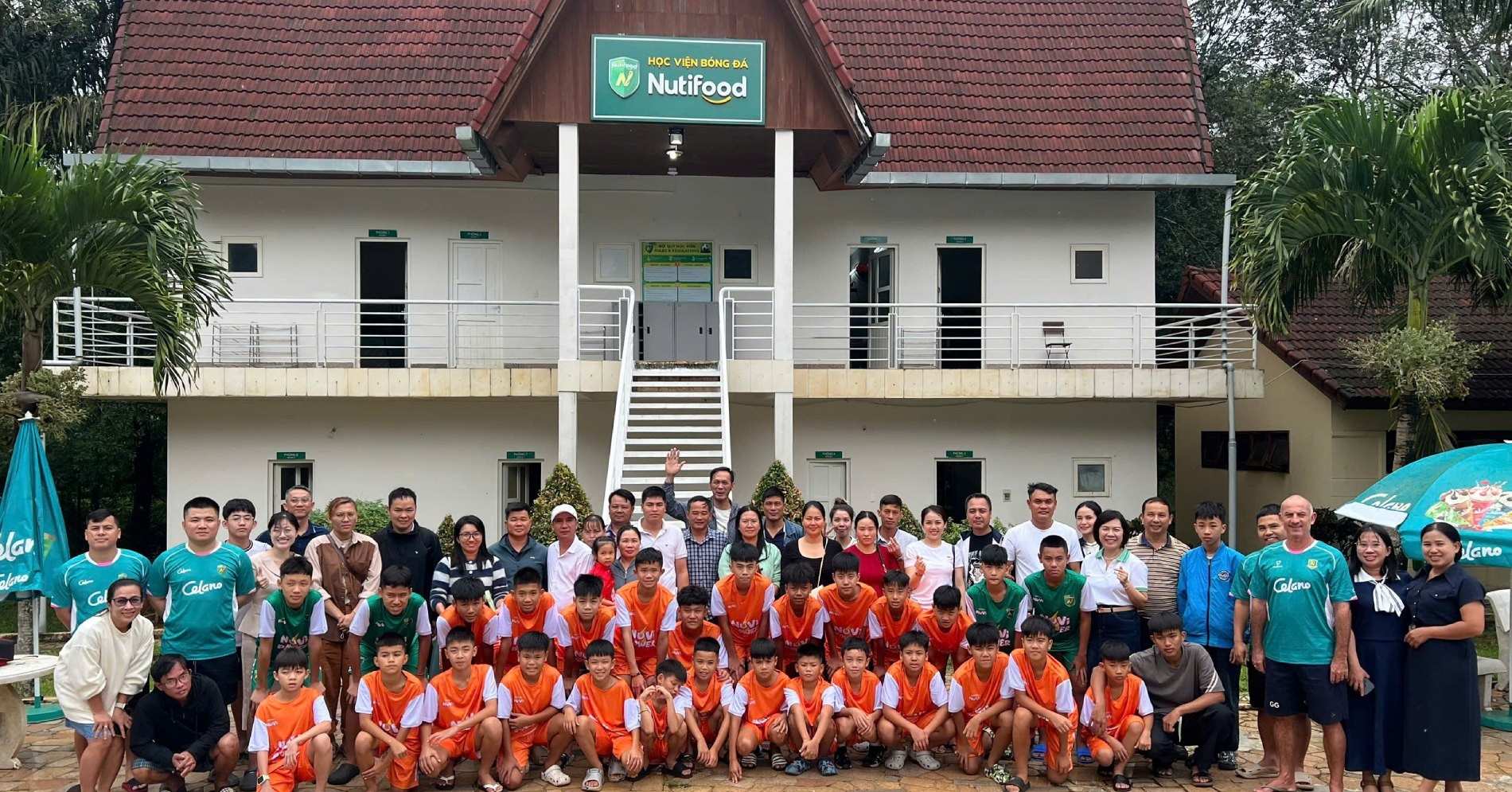30 tài năng nhí bước vào &amp;apos;đường đua&amp;apos; đến bóng đá chuyên nghiệp