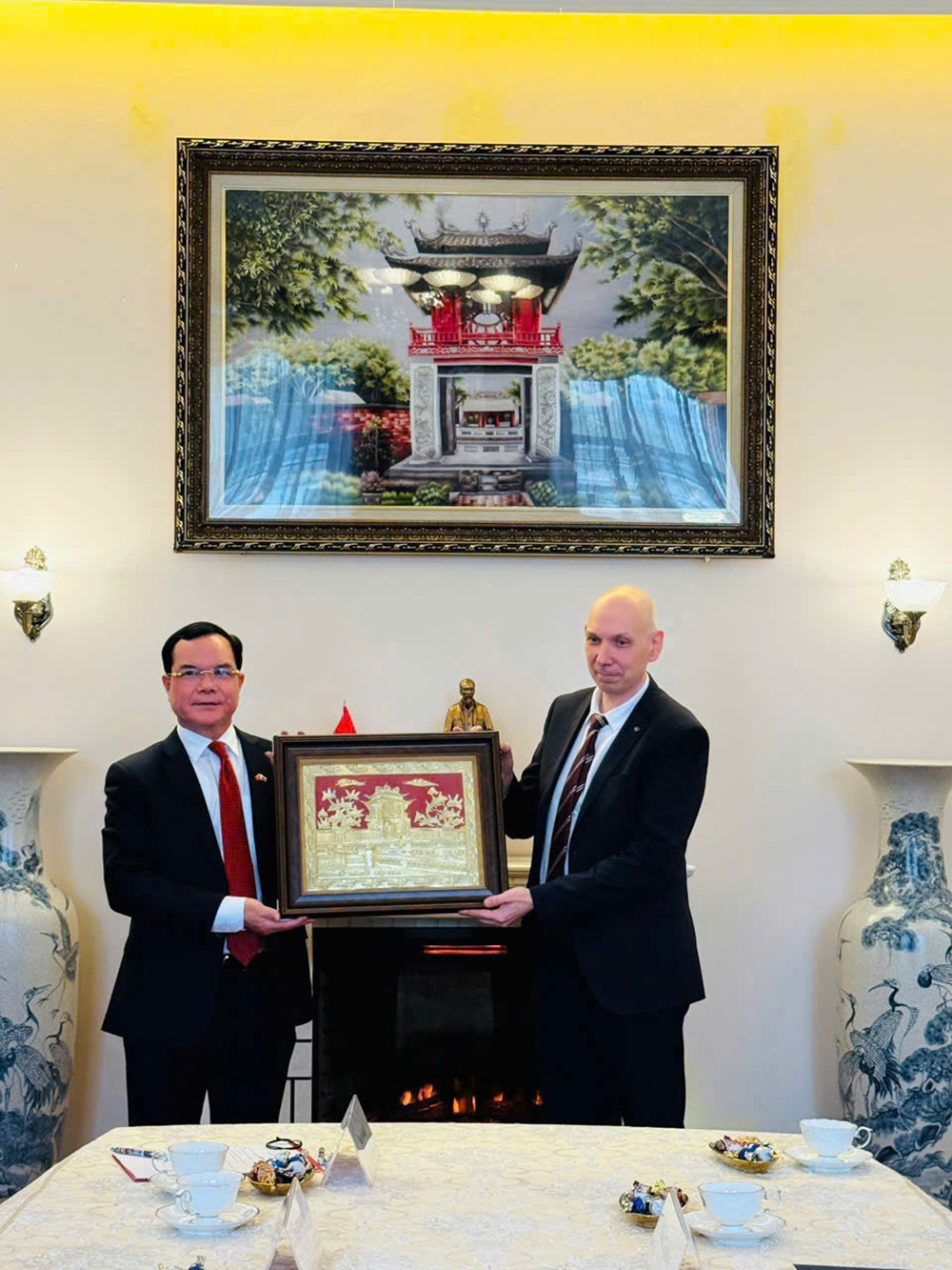 https://static-images.vnncdn.net/vps_images_publish/000001/000003/2026/9/9/bo-truong-3-1193.jpg