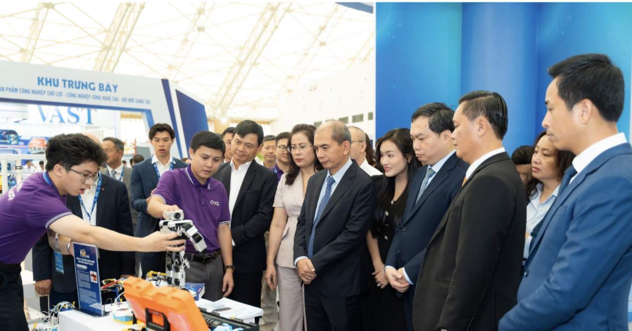 Công nghiệp chế tạo thu 421 tỷ USD, Việt Nam giữ vai trò lớn trong chuỗi cung ứng
