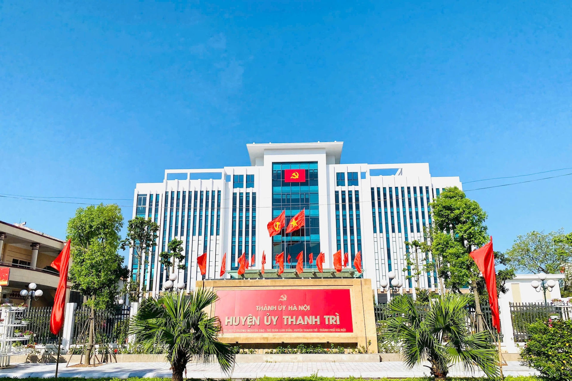 Hà Nội kỷ luật 2 đảng viên nhận hối lộ