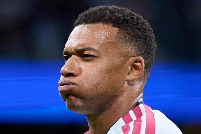 Mbappe bị chê 'trẻ con và đáng thương' khi... đòi Quả bóng vàng