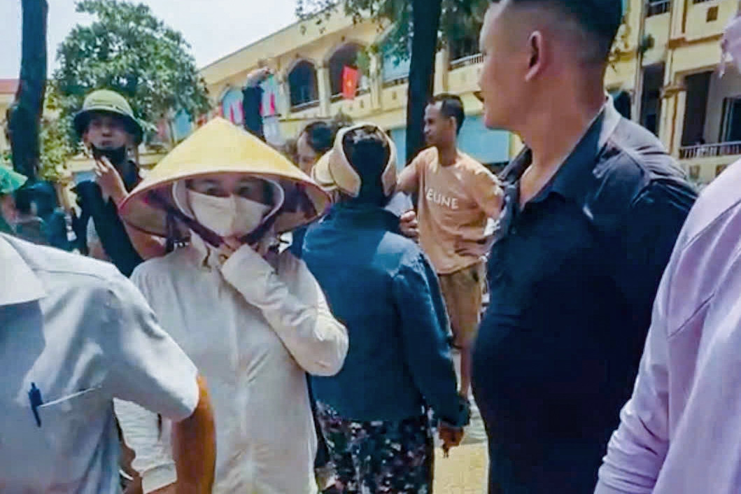 Phụ huynh bức xúc vì 2 ngày liên tiếp học sinh phải chờ cơm bán trú đến gần 13h